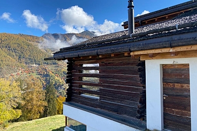 ancien chalet inséré ( salon)