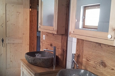 Salle de bain inférieure